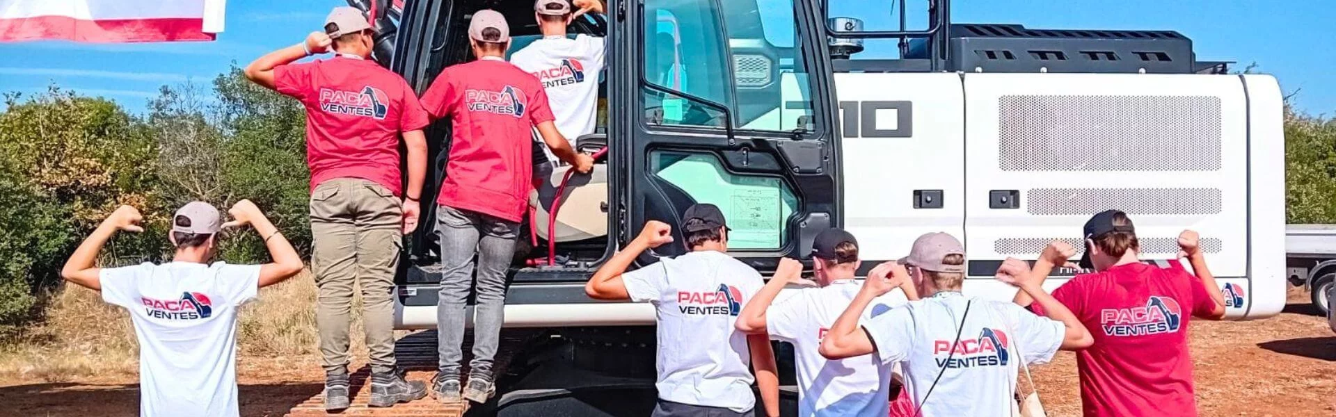 Photos de tous les collaborateurs Newloc Paca et Paca Ventes lors de la journée cohésion annuelle